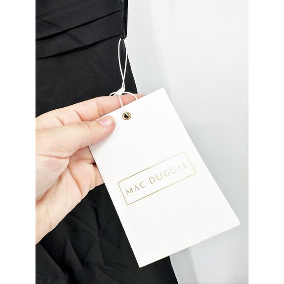 Mac Duggal 49454 Black Sleeveless V-Neck Bow Shoulder Mermaid Gown Size 4 New - Picture 5 of 7